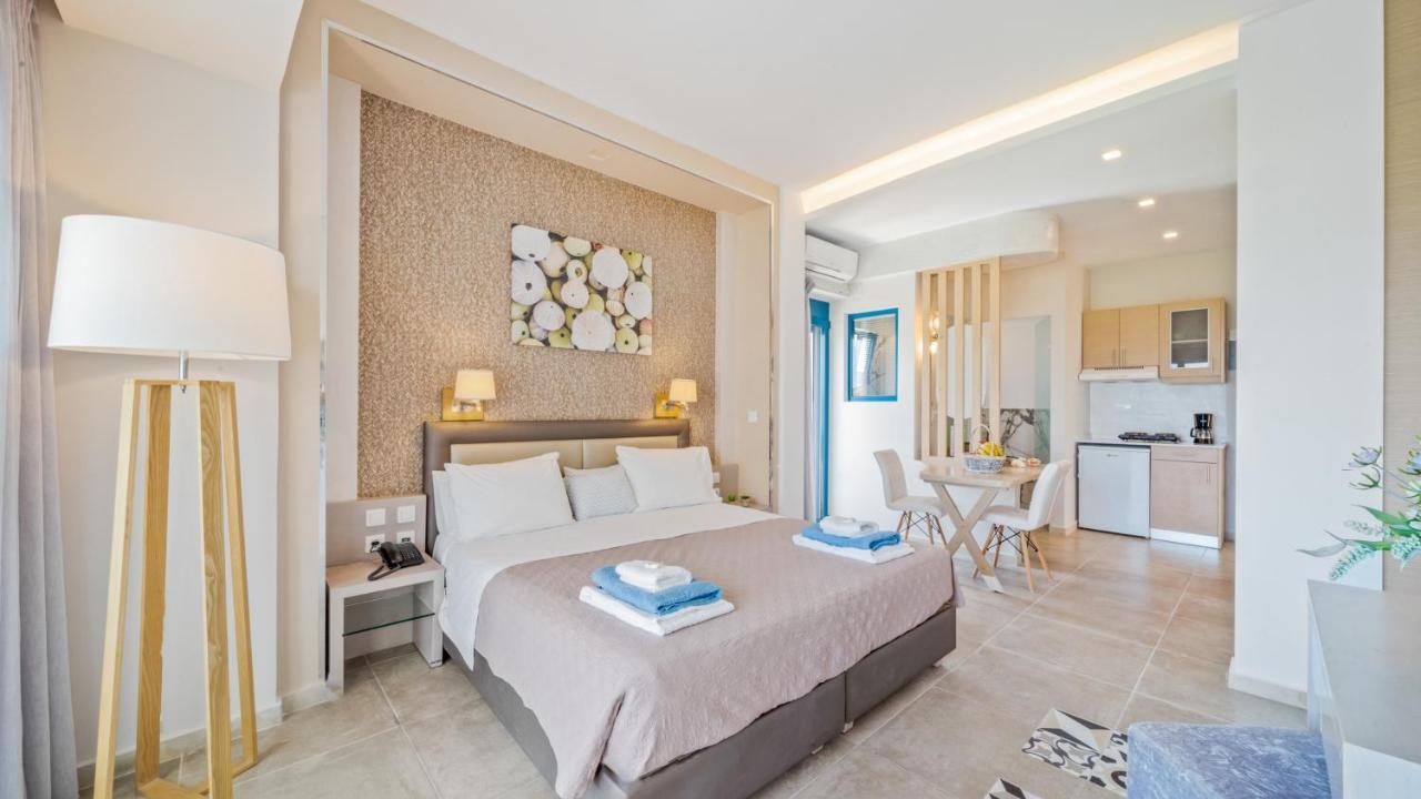 Pyrgos Beach Hotel Apartments Malia Esterno foto