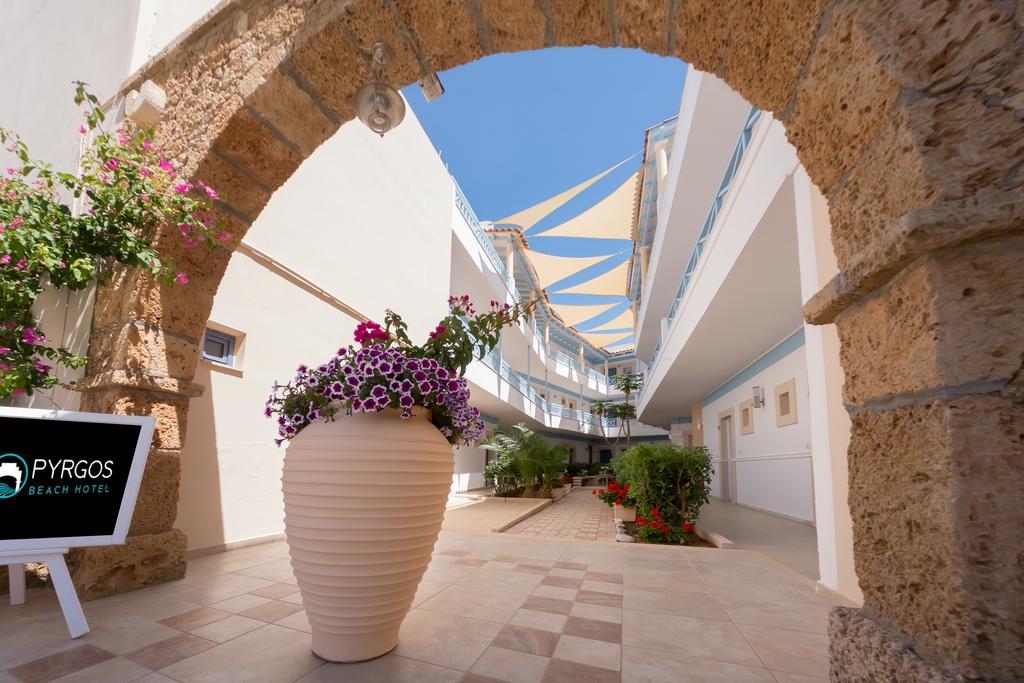 Pyrgos Beach Hotel Apartments Malia Esterno foto