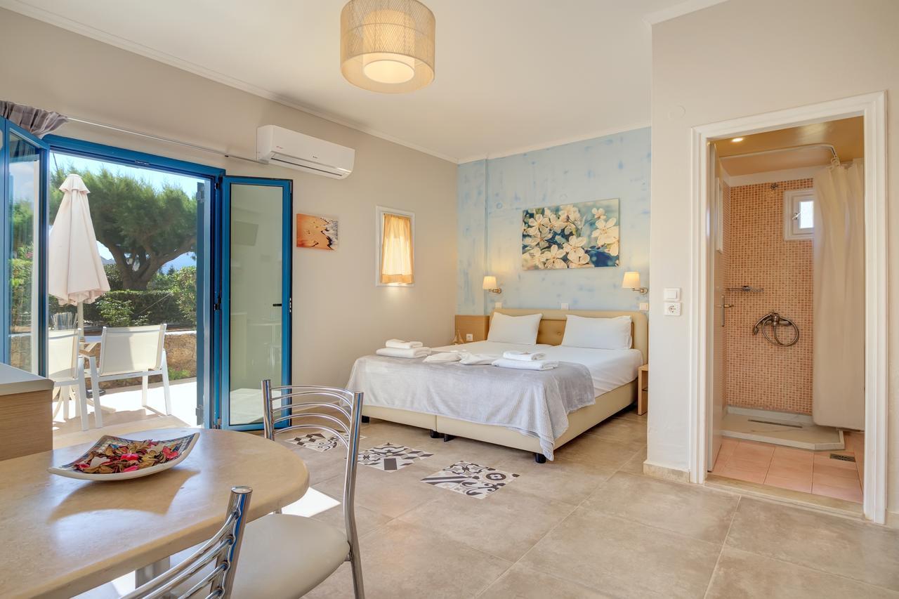 Pyrgos Beach Hotel Apartments Malia Esterno foto