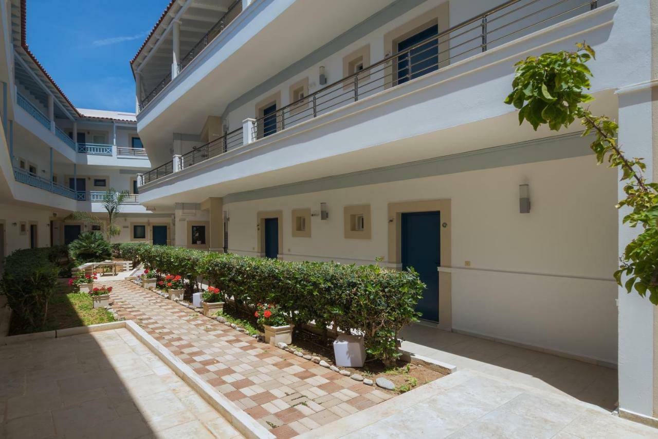 Pyrgos Beach Hotel Apartments Malia Esterno foto